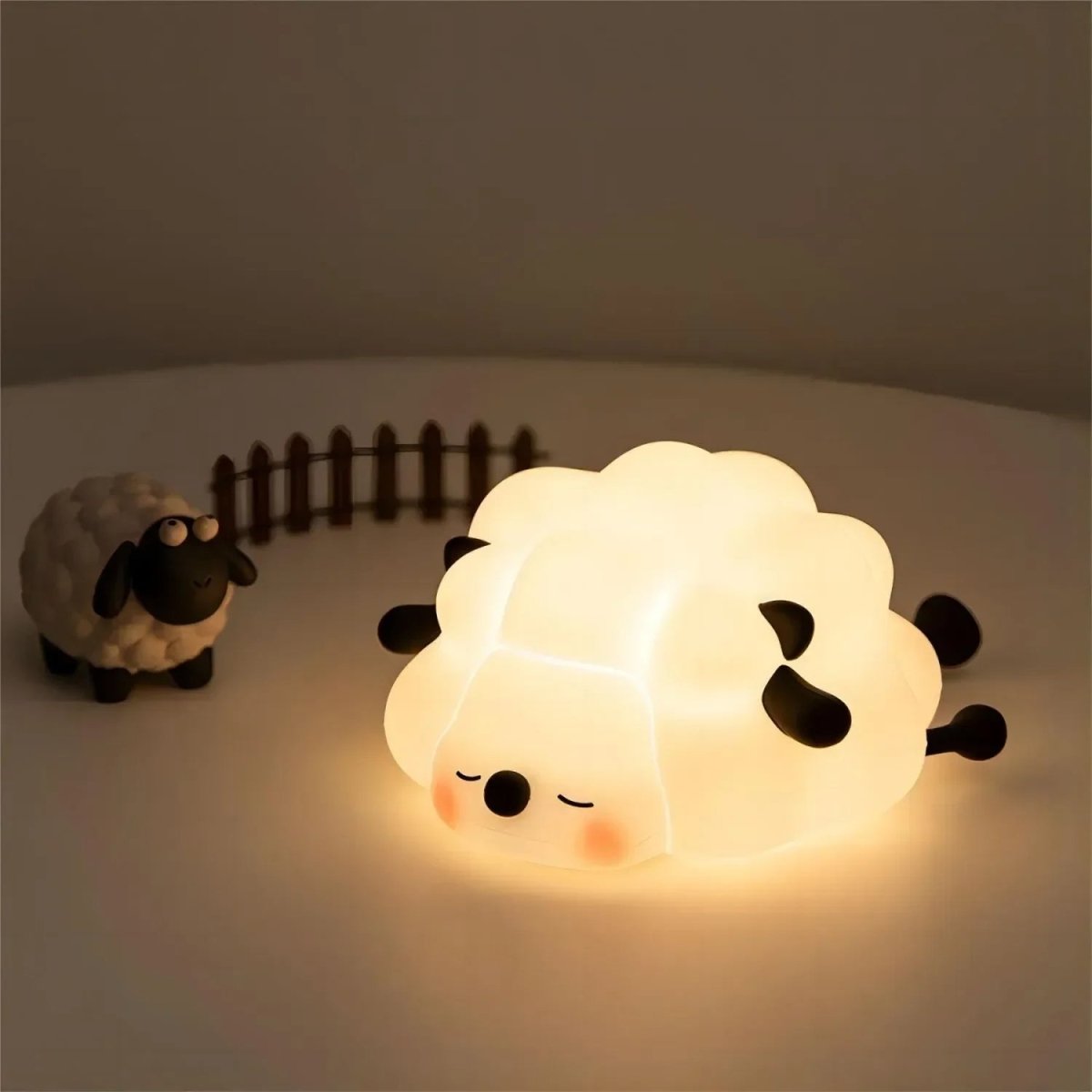 HAPPYTOT – A cheerful, soothing companion for safe and relaxed falling asleep.