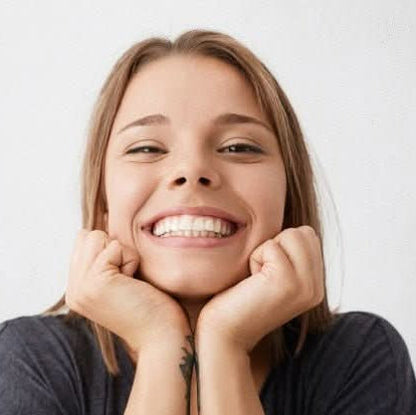 SMILEFLEX – Dental Prosthesis with White Dental Lenses
