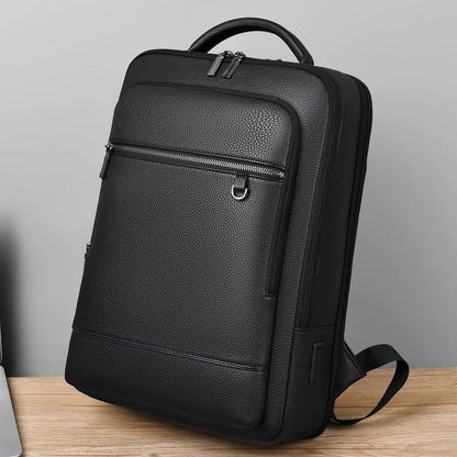 URBANVAULT – Intelligent USB Backpack for Work and Everyday Travel