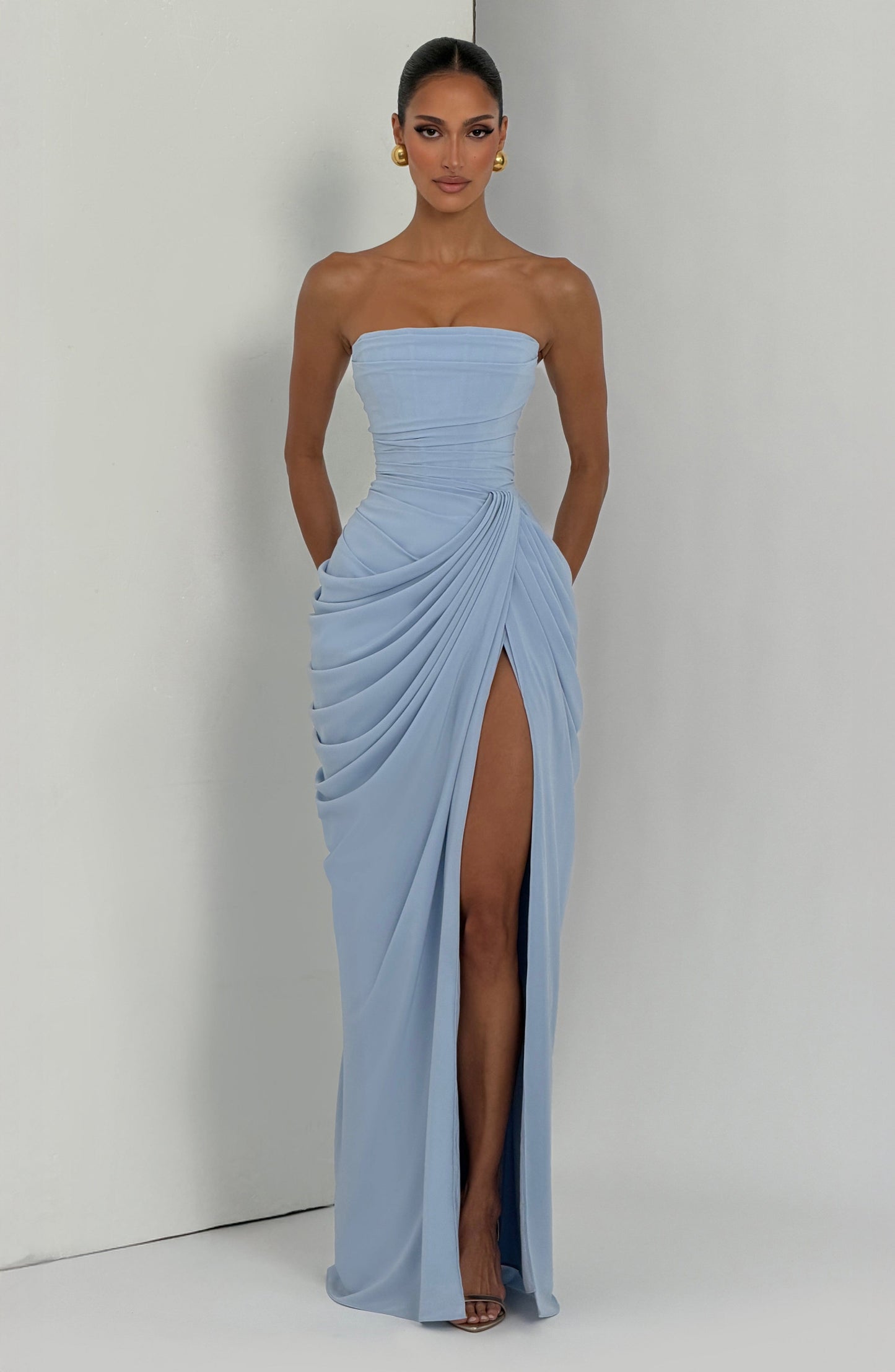 SKY - Sculptural elegance that defines your figure for women.