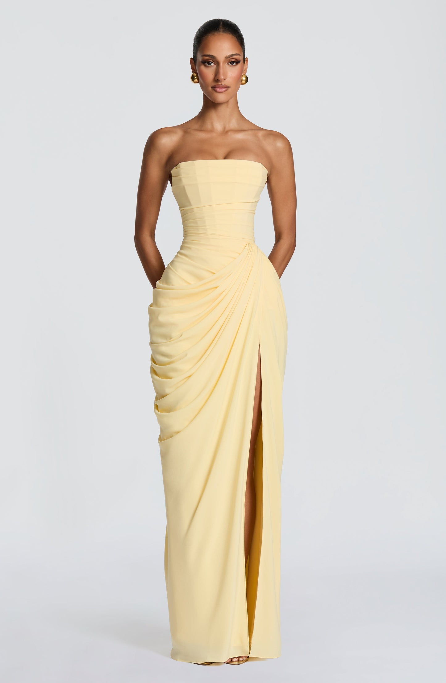 SKY - Sculptural elegance that defines your figure for women.