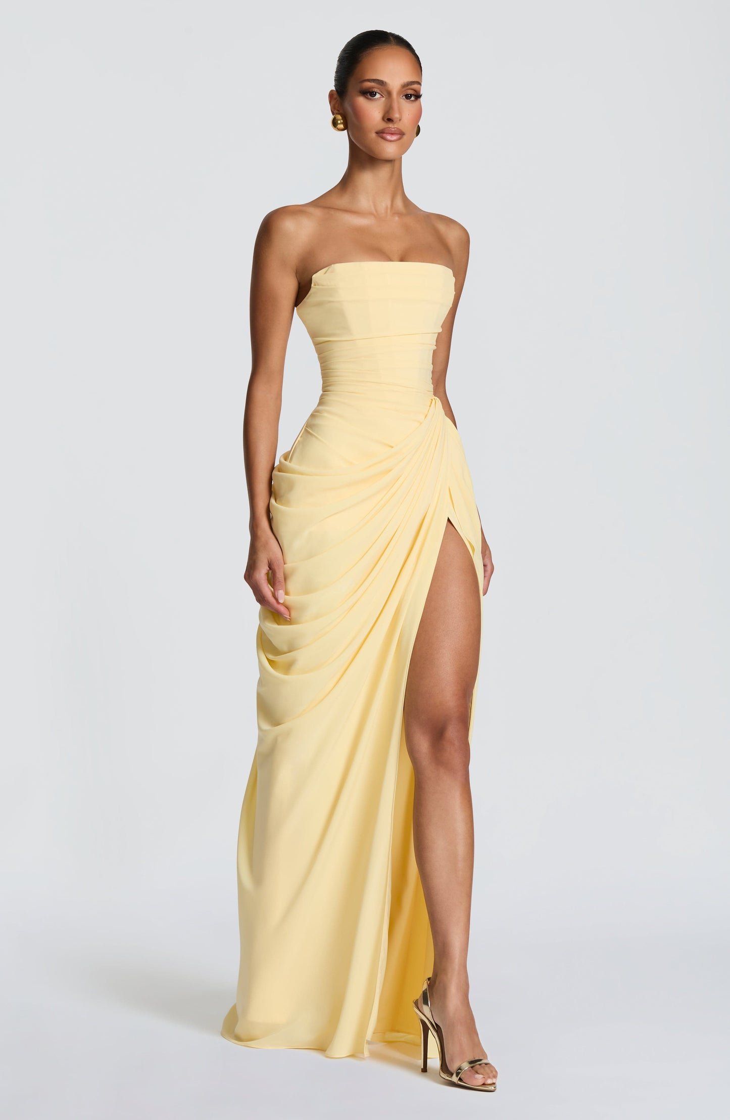 SKY - Sculptural elegance that defines your figure for women.