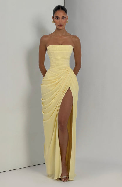 SKY - Sculptural elegance that defines your figure for women.